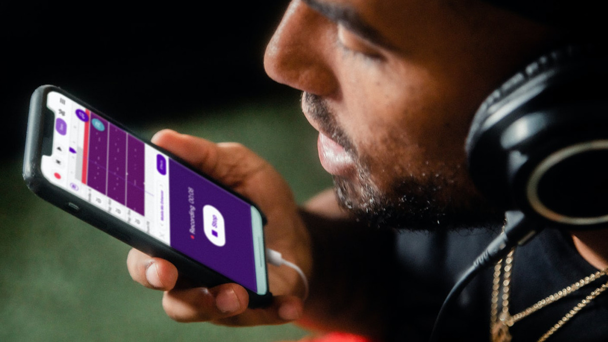 Poznaj aplikacje do nauki śpiewu Aplicativos para aprender a cantar